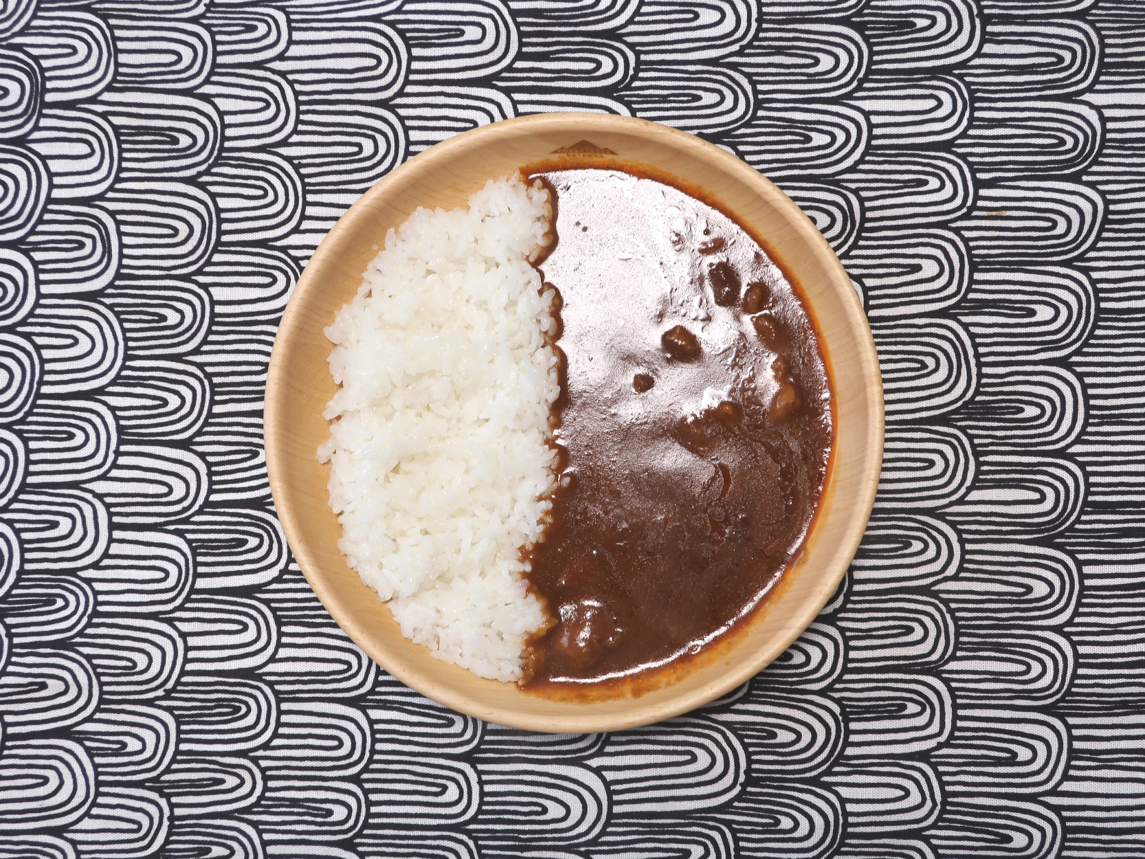 チムニー(3178)の株主優待で貰った「角力カレー」を食べてみた | Yoshi